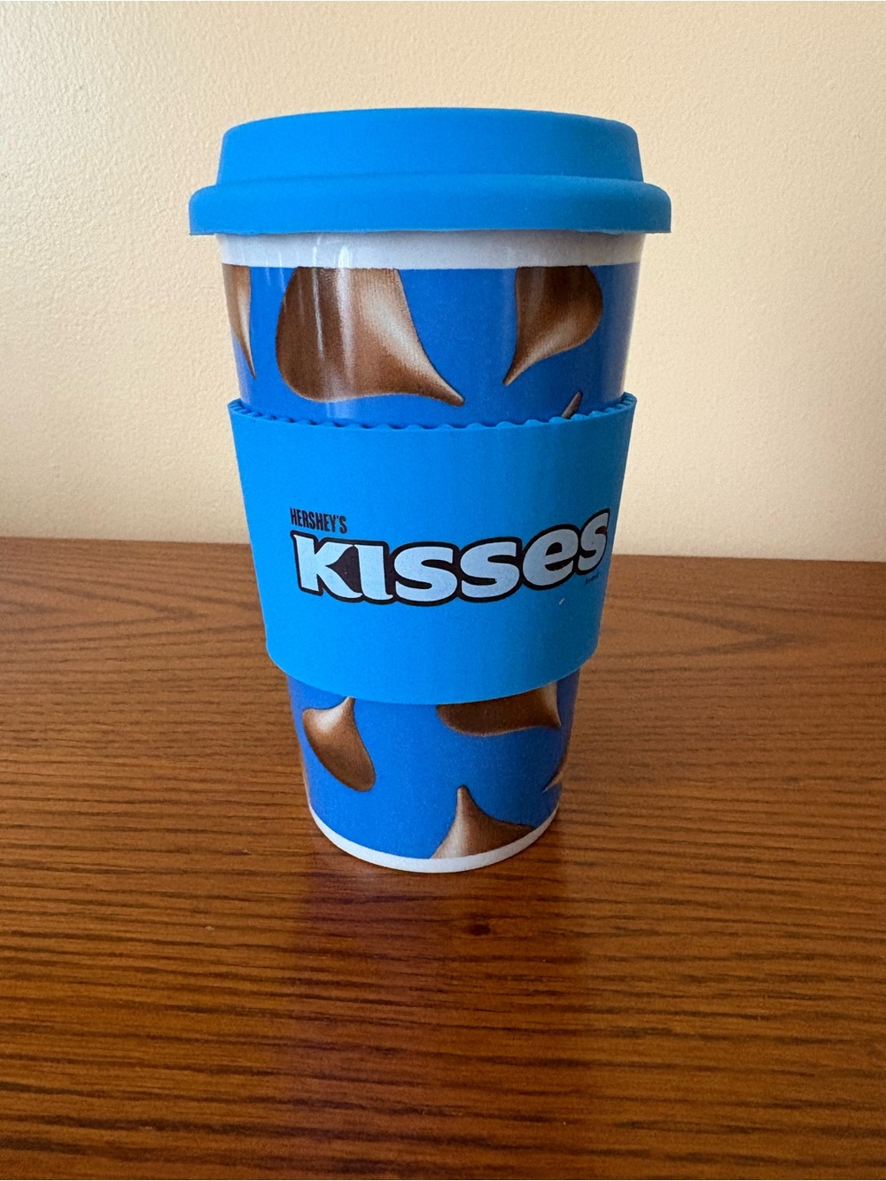 Hershey Kisses Blue Travel Mug with Silicone Sleeve - Picture 1 of 7